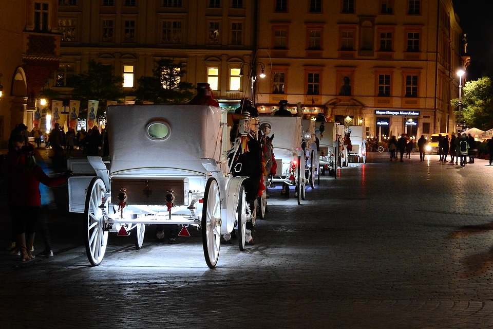 Dorożki w Krakowie nie pojawią się na Rynku Głównym